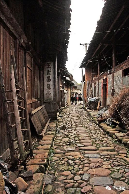 骞冲畨娴﹀煄鍓焊鍥剧墖,骞冲畨娴﹀煄