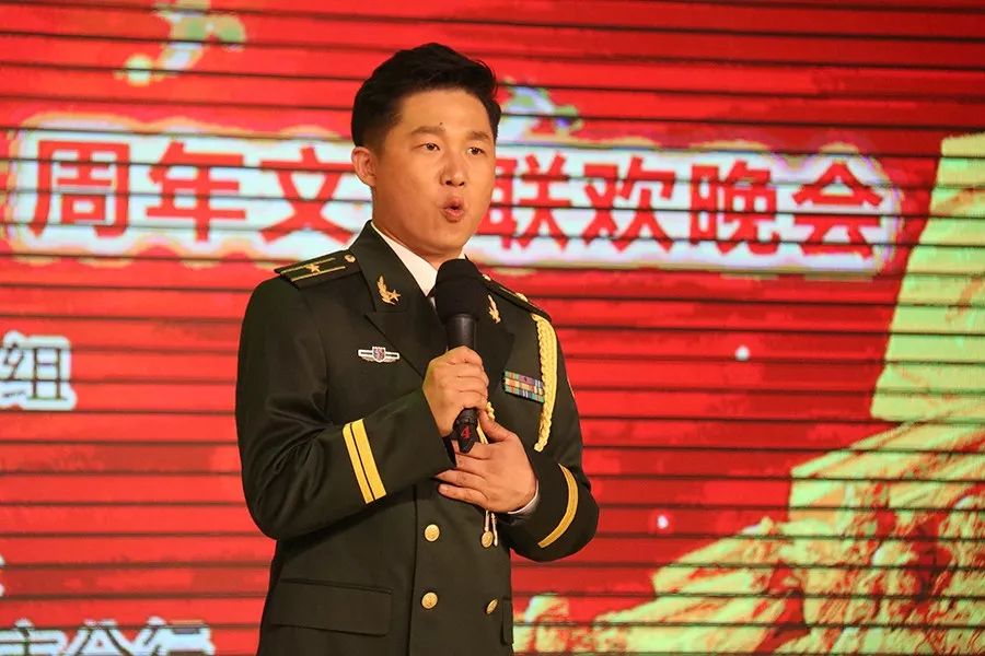 建军节双拥晚会,八一建军节活动照片高清