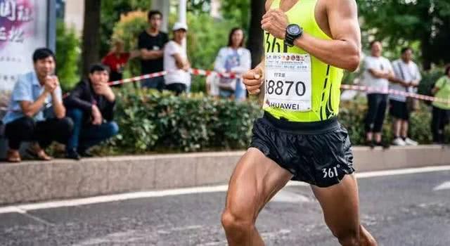 李宁安踏对比分析,安踏和李宁300以内的跑鞋