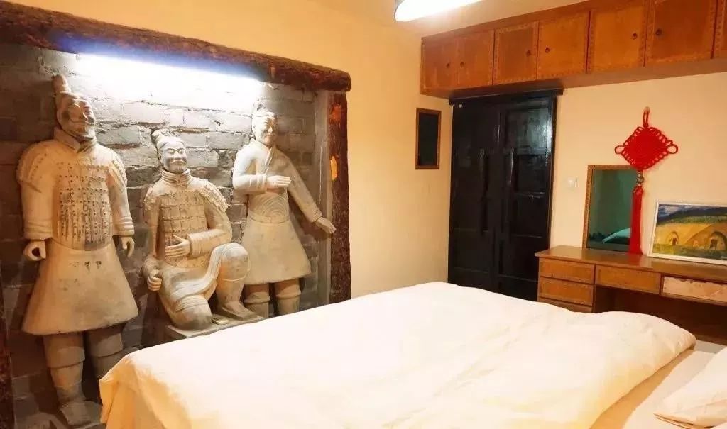 兵马俑让老外震惊,兵马俑每天都在挖吗真的假的