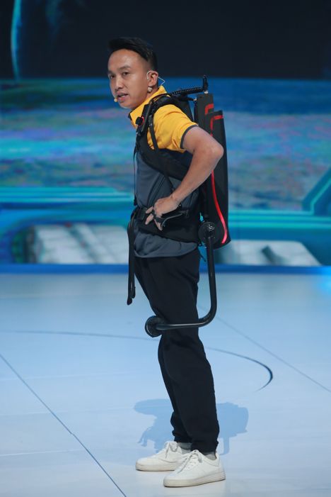 铁甲钢拳挑战双子星,铁甲钢拳挑战机器人