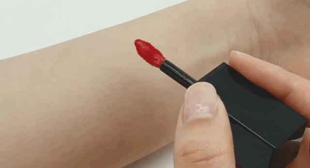 ysl粉金水光唇釉202在哪里买,ysl最新水光唇釉试色