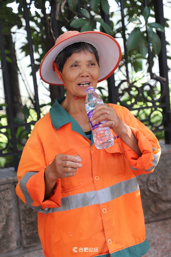 纯悦矿泉水一瓶1.5升,纯悦矿泉水送水杯