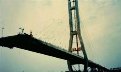 暴露你年纪的时候到了,暴露你的年龄的时候到了