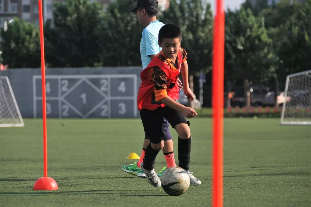 大连足球u12青训,辽宁宏运足球俱乐部99年