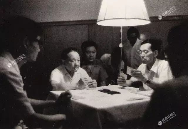 青看点||今天他115岁了，*小平邓**人生的40个瞬间