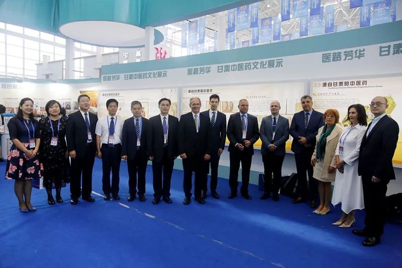 药博速递┃甘肃省中医院以精湛的特*医色**疗体验服务和厚重的中医药文化底蕴亮相第二届中国,甘肃中医药产业博览会