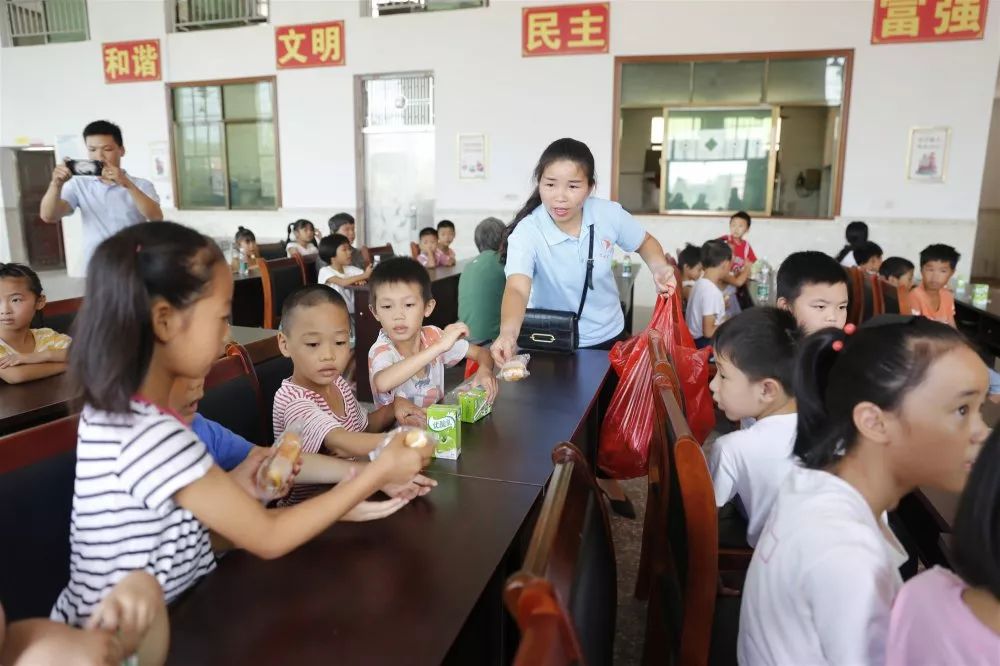 头条|暑期公益行·城乡孩子共享七彩暑假时光