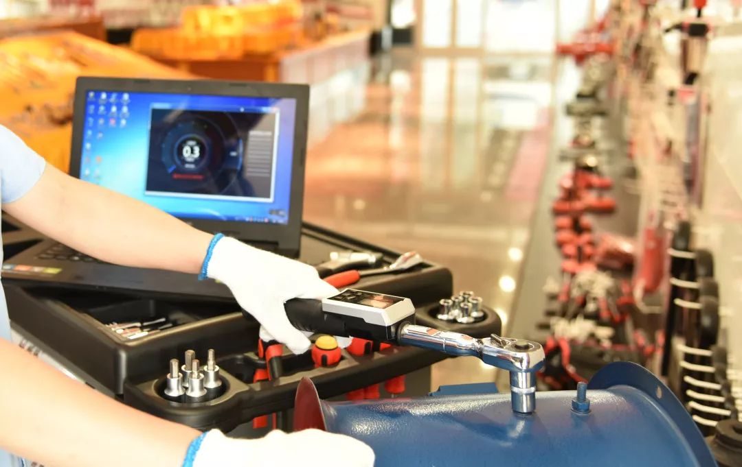 威力工具小扳手,文登威力工具活扳手生产视频