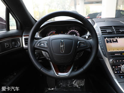 a4l对比林肯mkz,林肯mkz和奥迪a4l哪个档次高