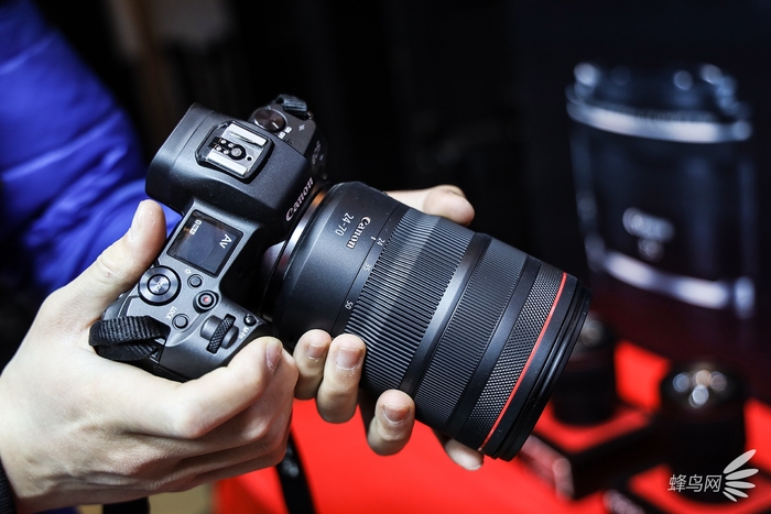 佳能eos90d是微单吗,佳能eos90d镜头购买推荐