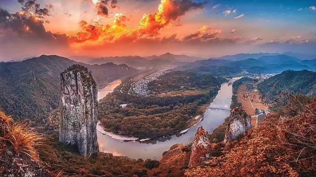 谁说江南无金秋？这座高铁直达的小县城靠一间仙气民宿，就撩到了无数隐居客