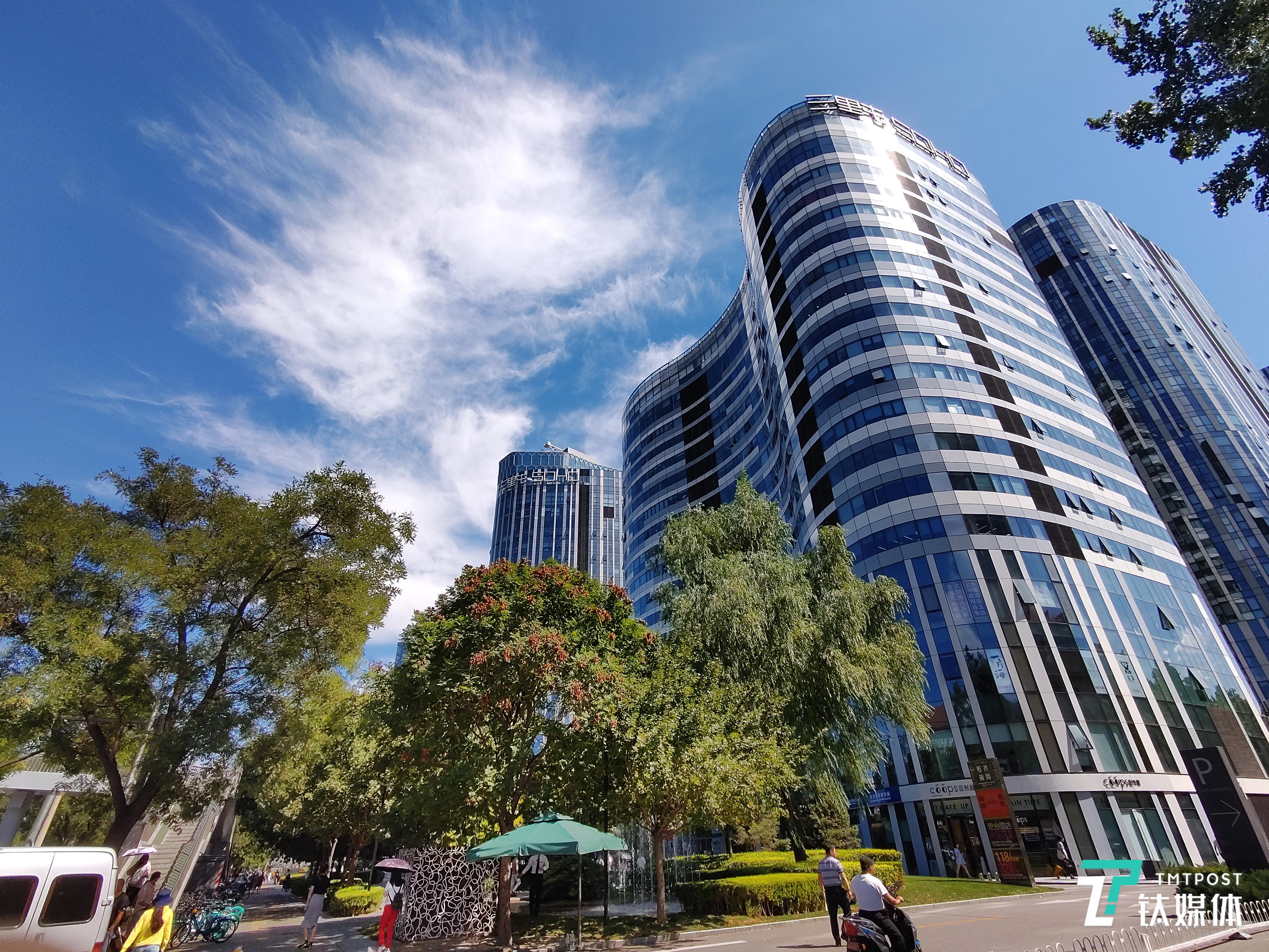 努比亚z20手机评测,努比亚z20和vivo双屏手机谁更好