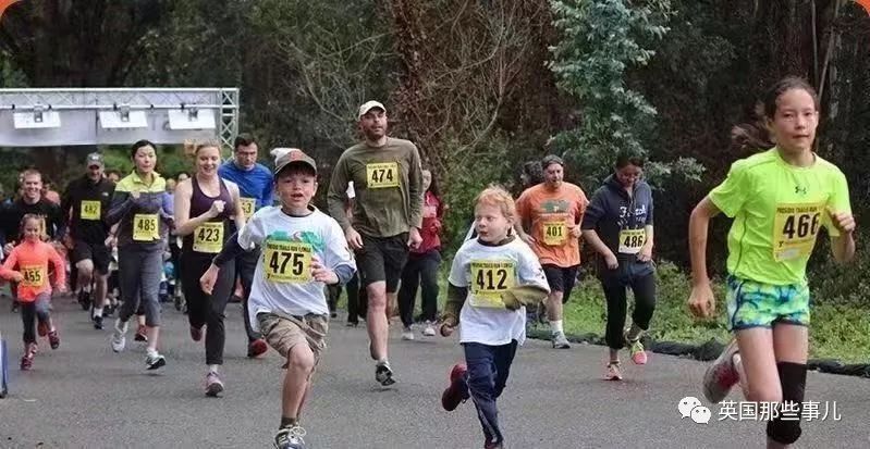 15岁华裔小姑娘获得世界冠军,15岁少女放弃美籍回国