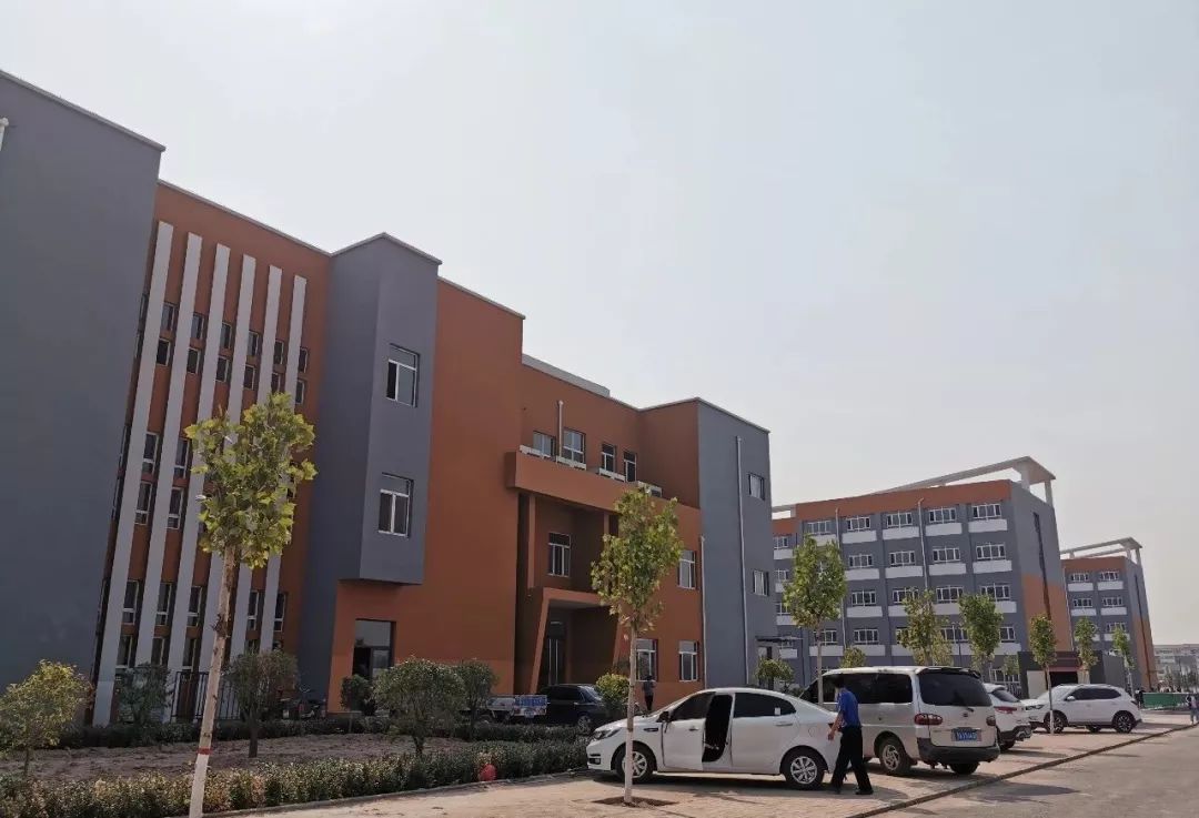 新校区新气象祁县职业高级中学校新校区正式启用迎新生