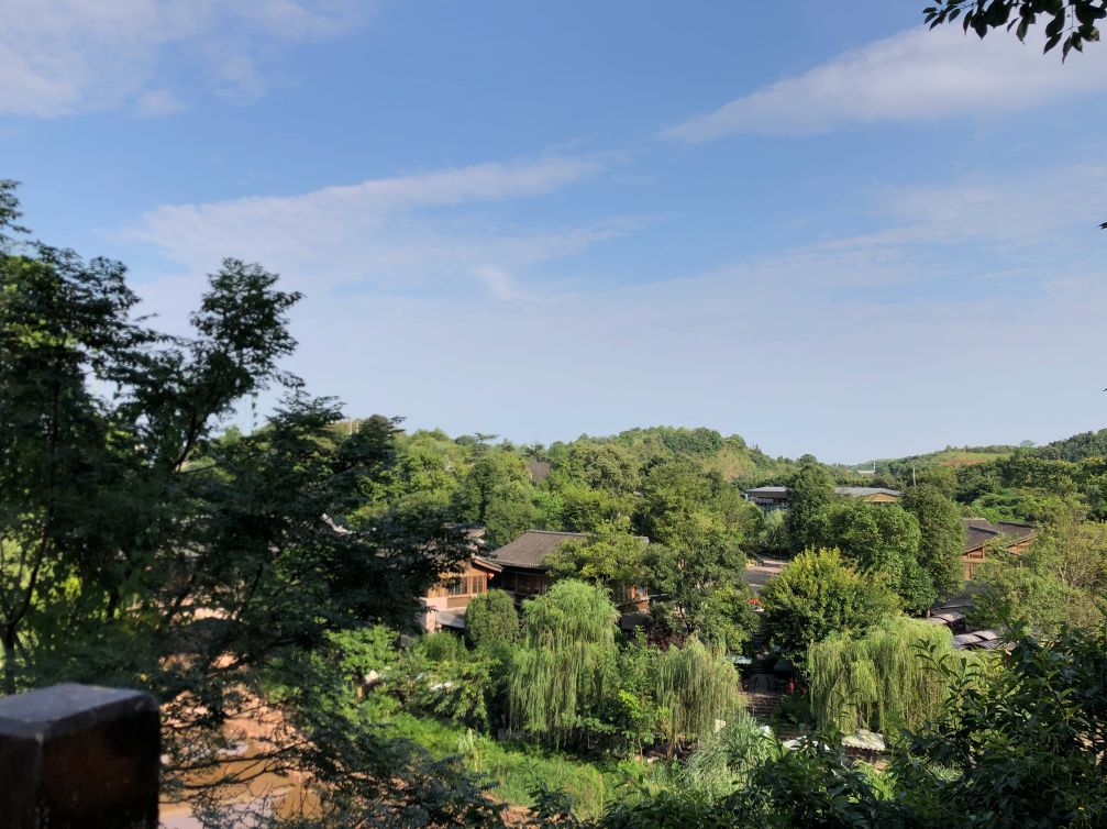 成都周边最好的玻璃栈道的景区,成都附近哪个景区有玻璃栈道