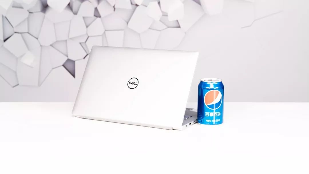 聊一款性价比极高的轻薄本,聊一款价格亲民内存很大的笔记本