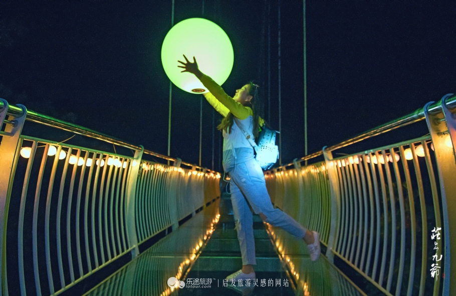 浮云缭绕的白云山上总有一张属于你的床