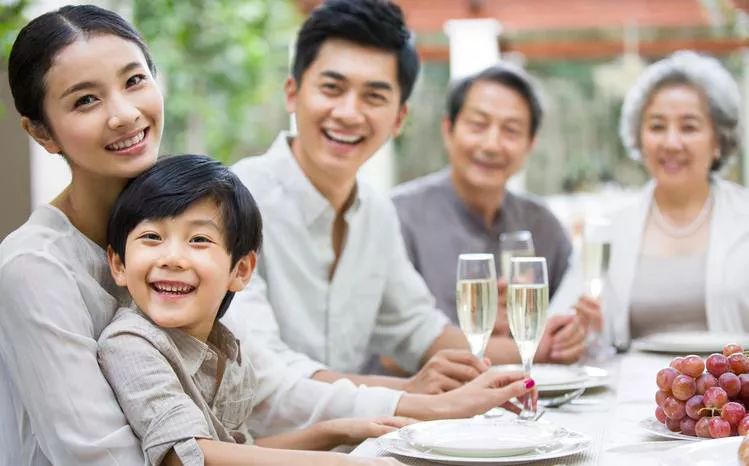 「用银联62卡薅羊毛」传统节日的新仪式感，团圆时刻，你有更多选择