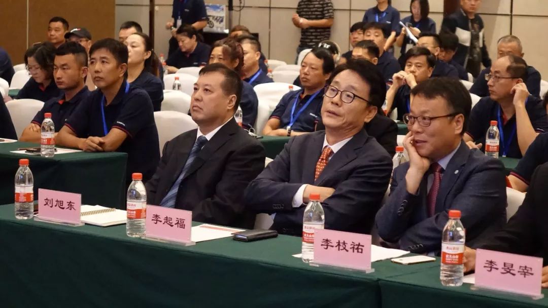 高性价比二手巡航车报价,大韩轻骑gv300s经典版评测