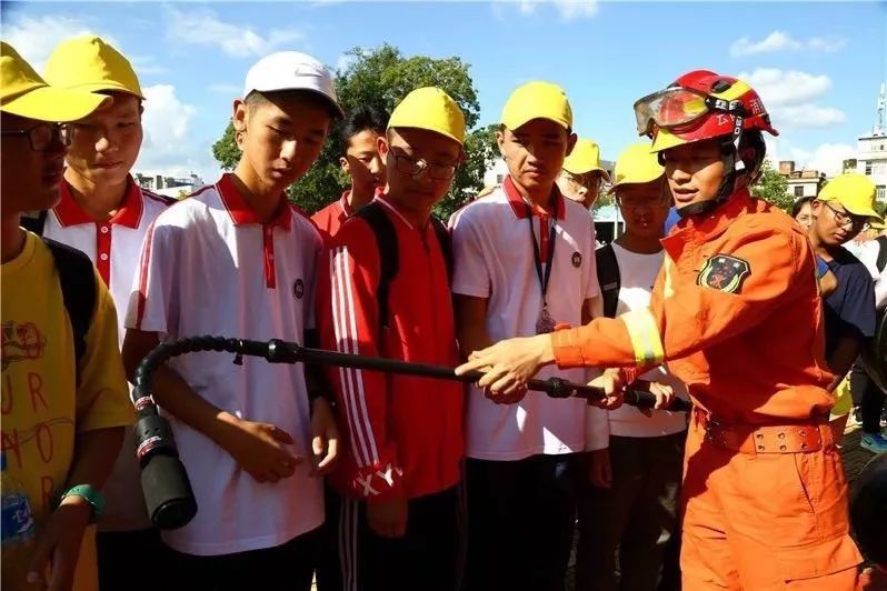 《烈火英雄》入选中小学生推荐观影影片，800字观后感你准备好了吗？