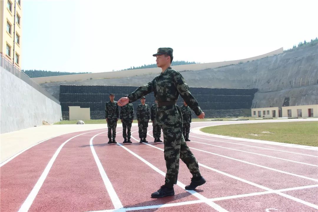 军营之星致敬英雄,军营之星喊麦