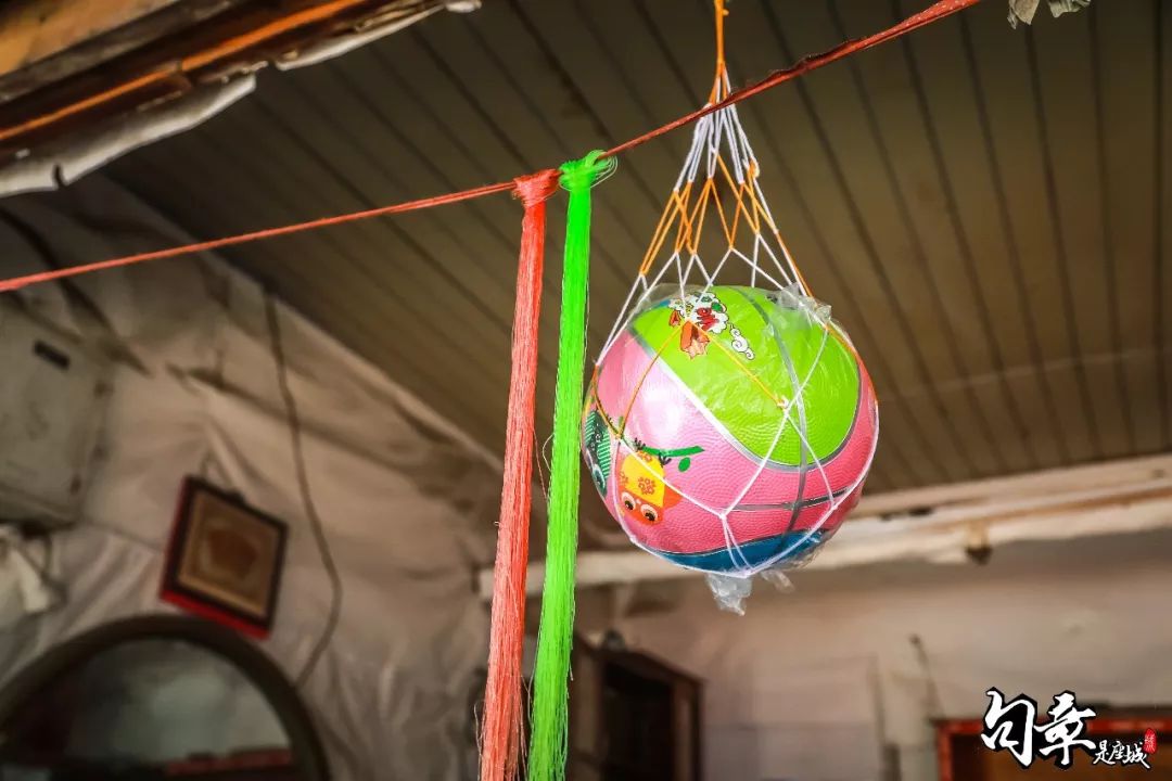 东横街老店的最后一天，我回到了中城小学