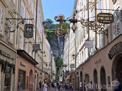 欧洲旅游团10天1680元,东欧五国游价格11日游