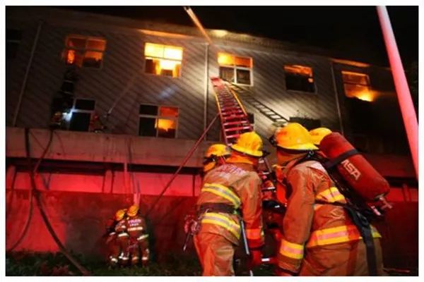 垃圾起火原因和处理,垃圾着火有害吗