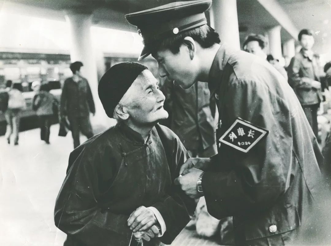 礼赞新中国奋进新征程视频,礼赞70年筑梦新时代