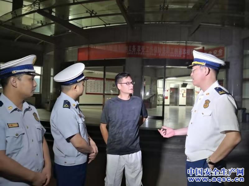 消控室值班人员玩忽职守罪案例,消控室值班员需要出去处理火情吗