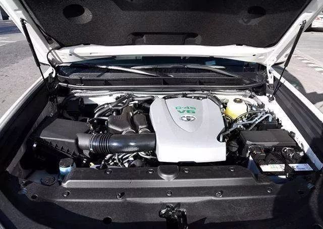 行业新闻|降低核心配置后再提高价格，2018款丰田霸道被市场狠狠抛弃