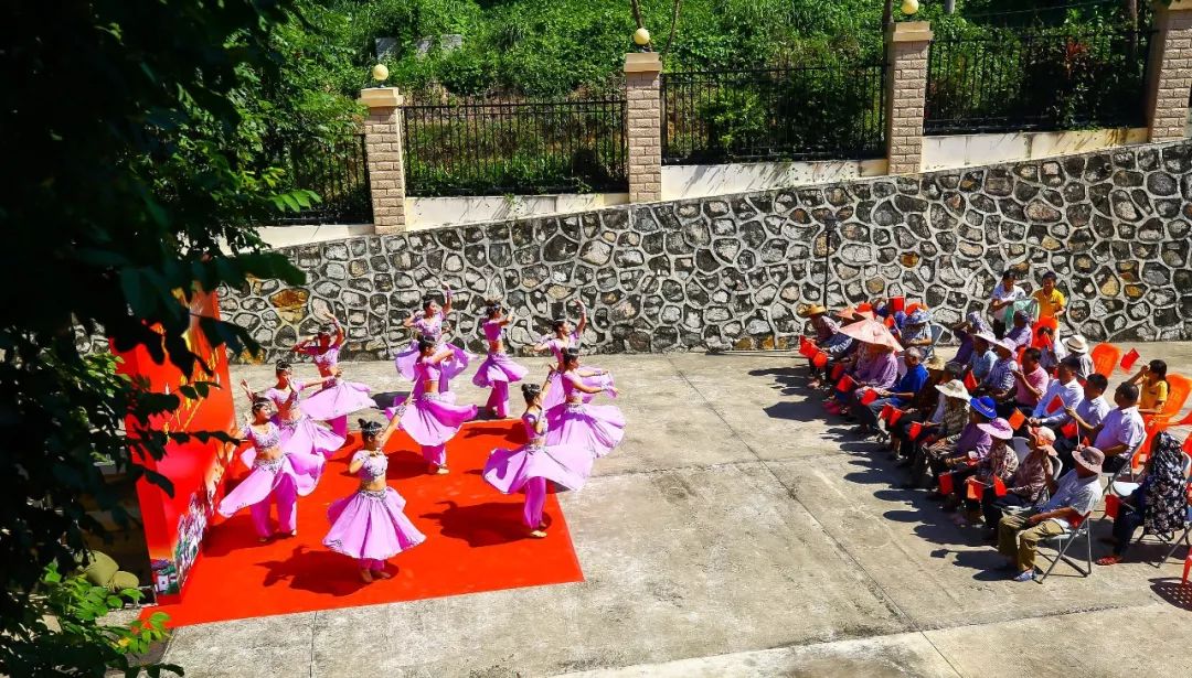 喜迎国庆欢度重阳敬老爱老,喜迎重阳尊老敬老