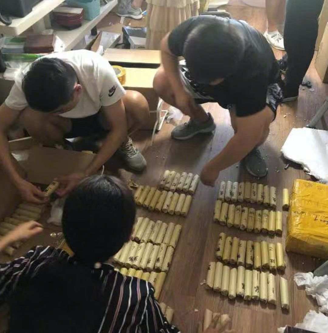 太火爆，这款纪念币刚推出就被伪造！涉案金额超千万