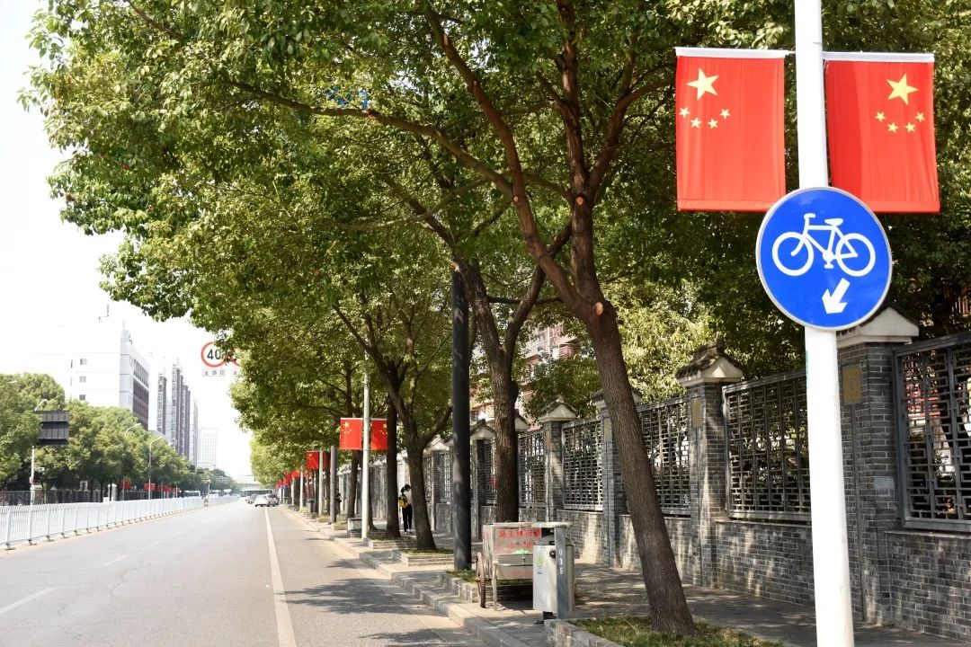 五星红旗你是我的骄傲童声版,五星红旗你是我的骄傲歌词原唱