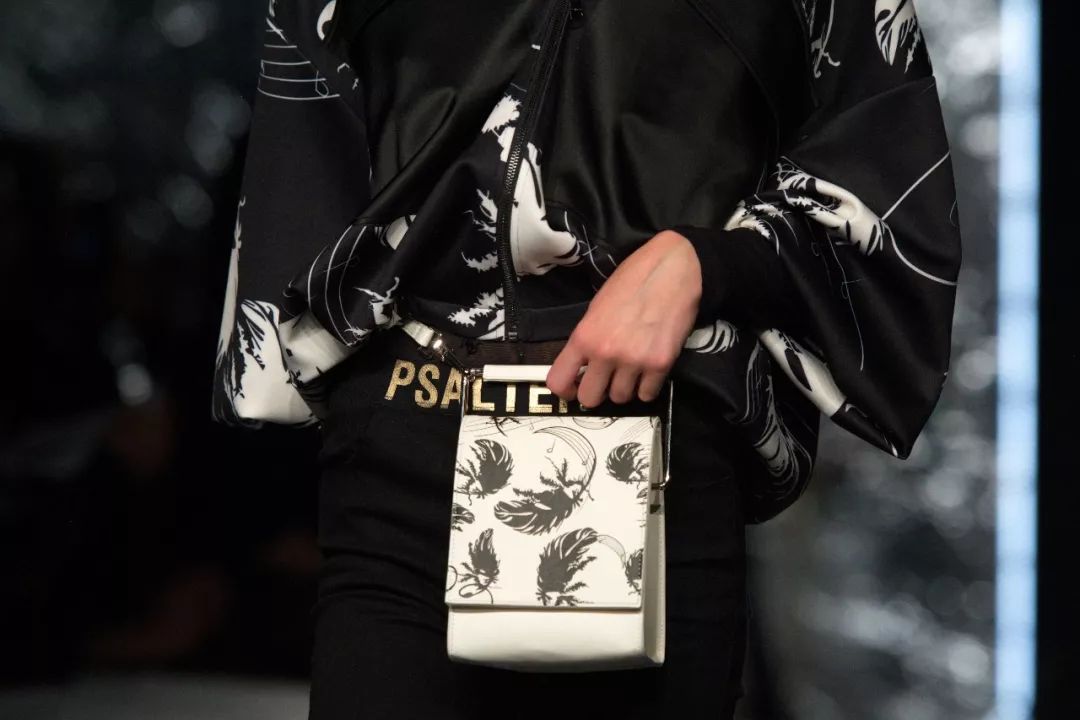 中国品牌亮相米兰巴黎时装周,第1个登上米兰时装周的品牌