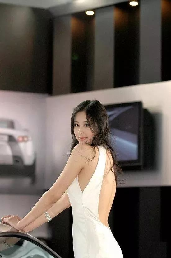 闈犳壆涓戣蛋绾㈢殑缃戠孩,闈犳檼涓戠収鐖嗙孩