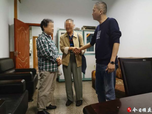 老人花2万买神药被骗,老人花2万余元买保健品怀疑上当