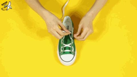 衣柜里系根鞋带，空间竟然大了一倍，太厉害了