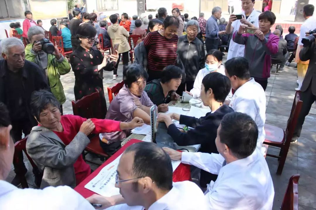 尊老敬贤的思想内涵,尊老敬贤的具体内容