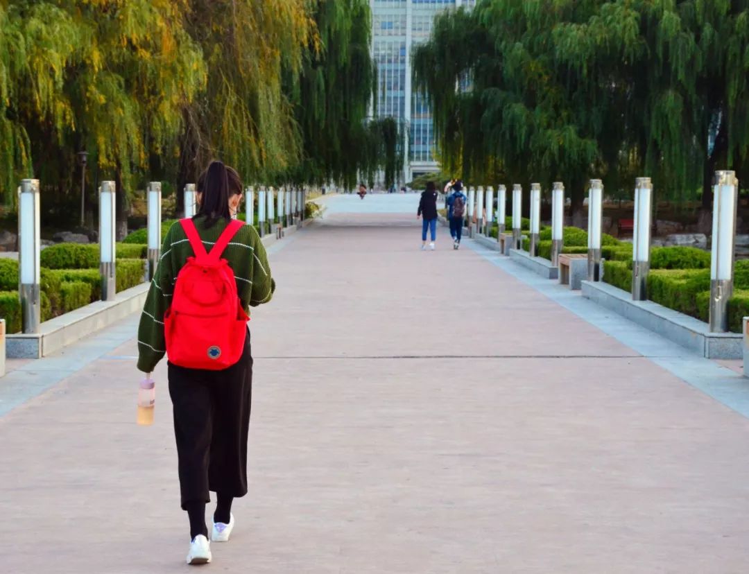 早上六点,山师人都在干什么?