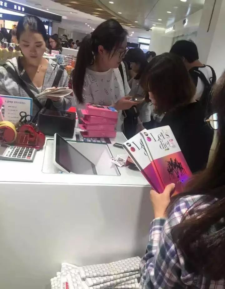 显瘦20斤小黑裤,显瘦到尖叫小黑牛仔裤