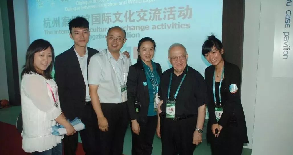 城市学院，请回答1999—什么样的城院幸福把他们紧紧圈住？