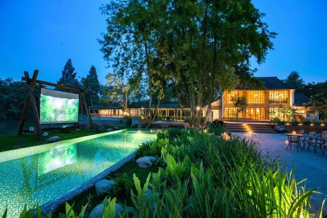 不输京都的乘船入户体验，15000m²水边村落刷新浙江度假体验，错峰直降千元！【浙里好玩】