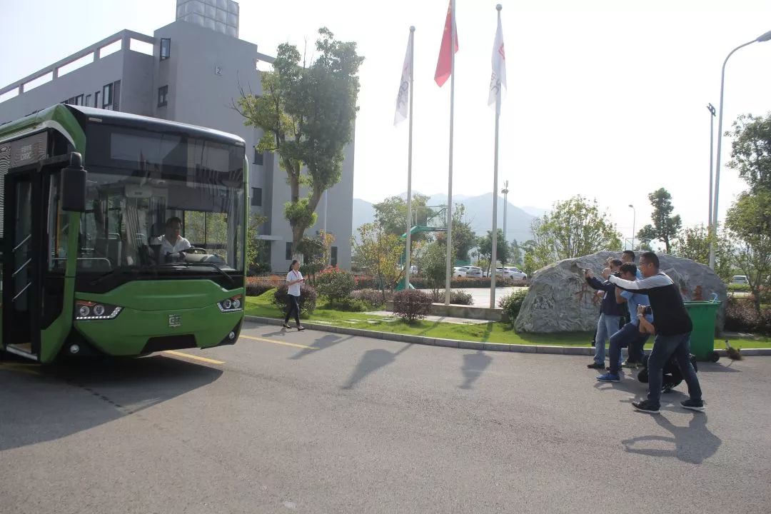 超级电容中车新能源,超级电容柔性传感器