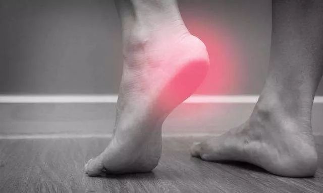 体检发现结节囊肿会变成癌吗,乳腺囊肿增生结节之间的区别