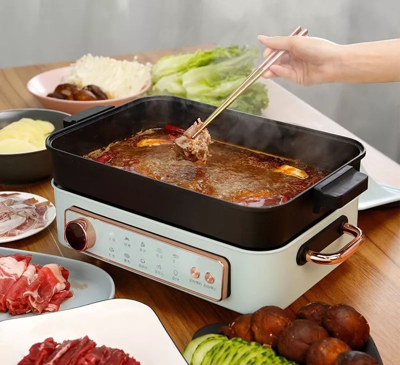 可煎可炒可炖的一款多功能锅,这款多功能锅可蒸可烤可煮