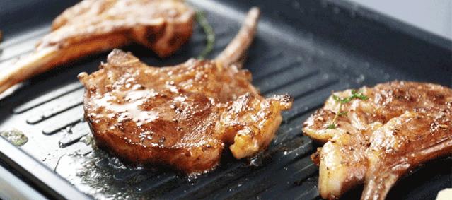 可煎可炒可炖的一款多功能锅,这款多功能锅可蒸可烤可煮