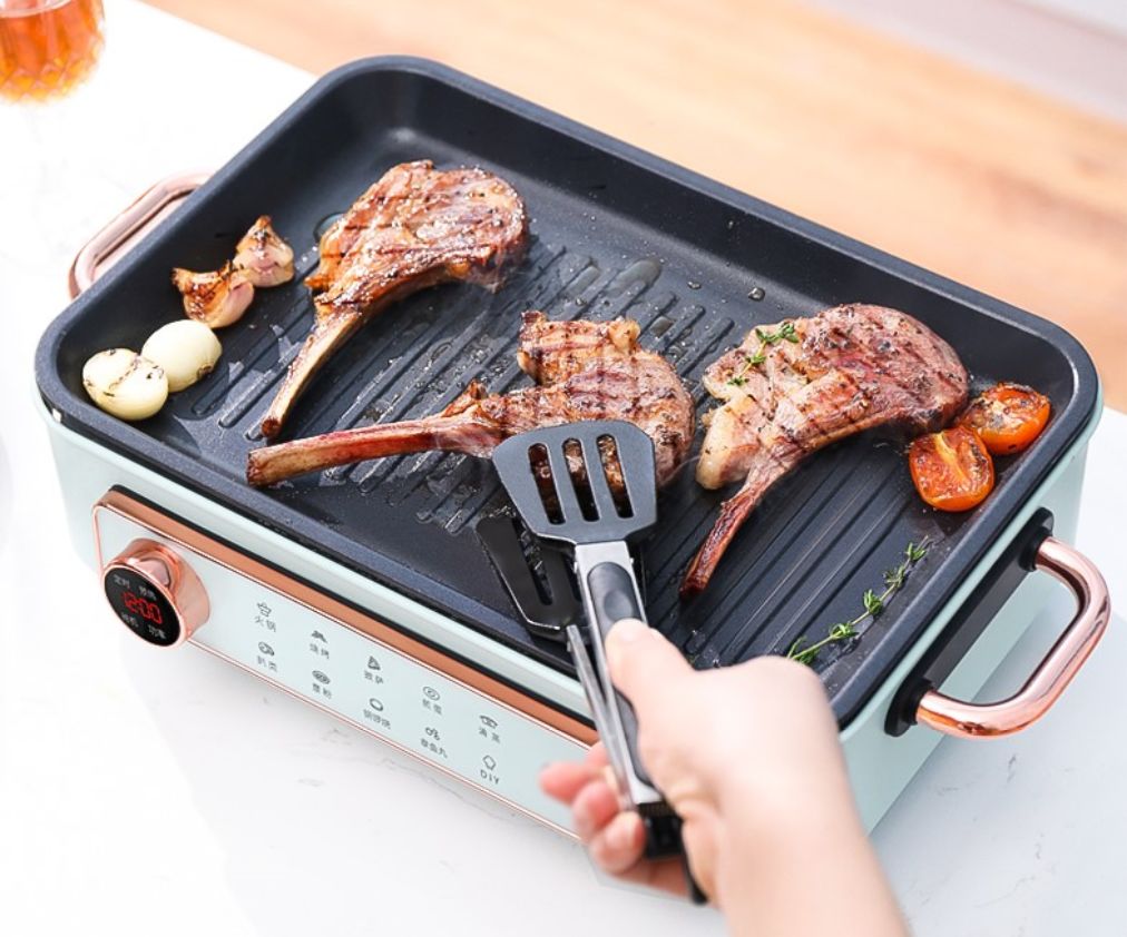 可煎可炒可炖的一款多功能锅,这款多功能锅可蒸可烤可煮