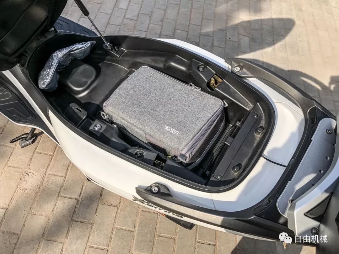 最新款赛艇250白色,赛艇250改款